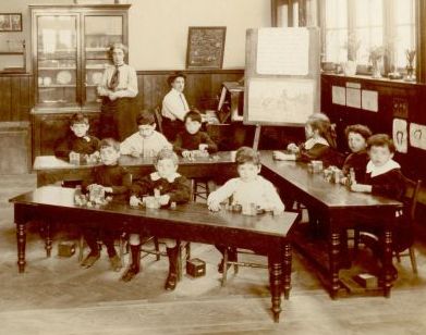 Class at Colet Gardens with Miss Lawrence, ca 1900 Archives & Special Collections, Roehampton University (Froebel Archive for Childhood Studies)